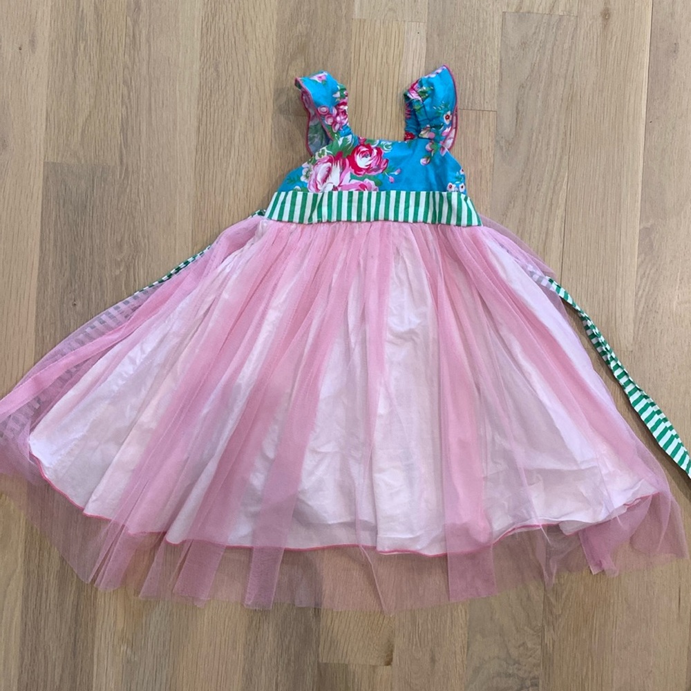 Olive Mae Children’s Boutique tulip spring dress 3T